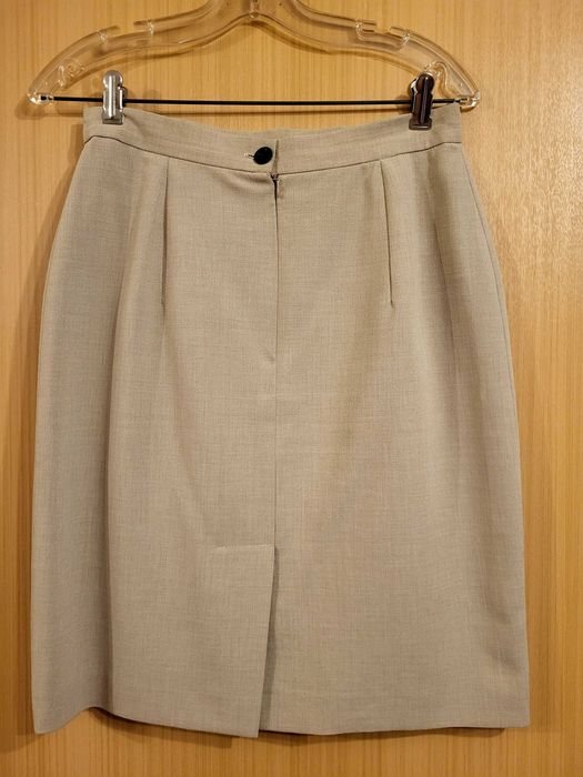 Beżowa damska garsonka