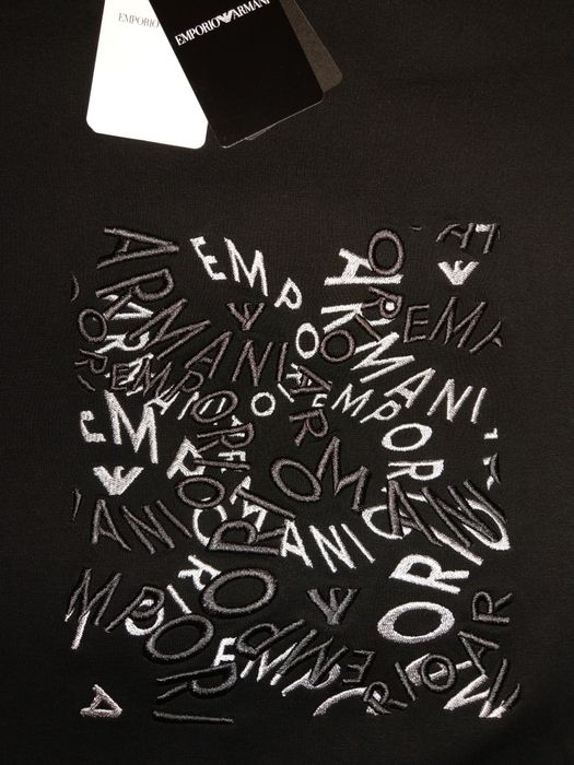 Bluza męska Emporio Armani.