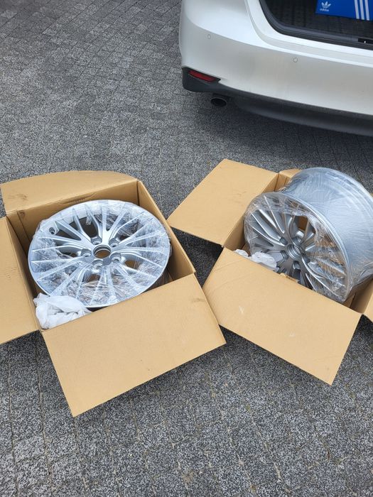 Felgi aluminiowe toyota camry rozmiar 18