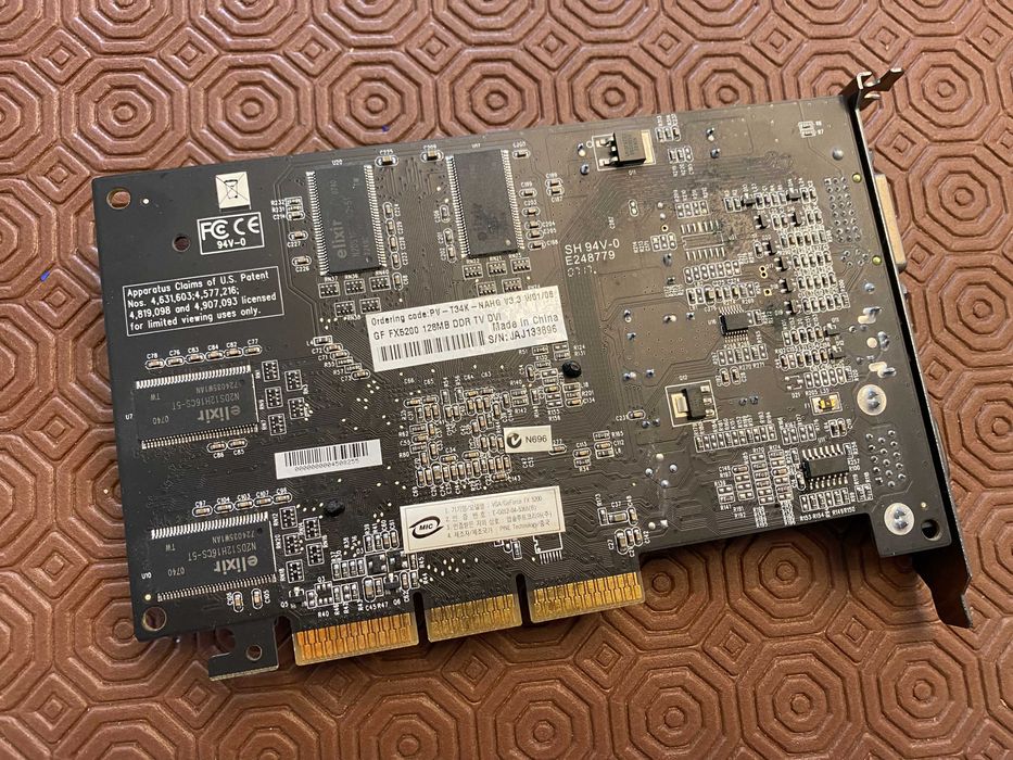 NVIDIA GF FX5200 Graphics Card64752329169282121