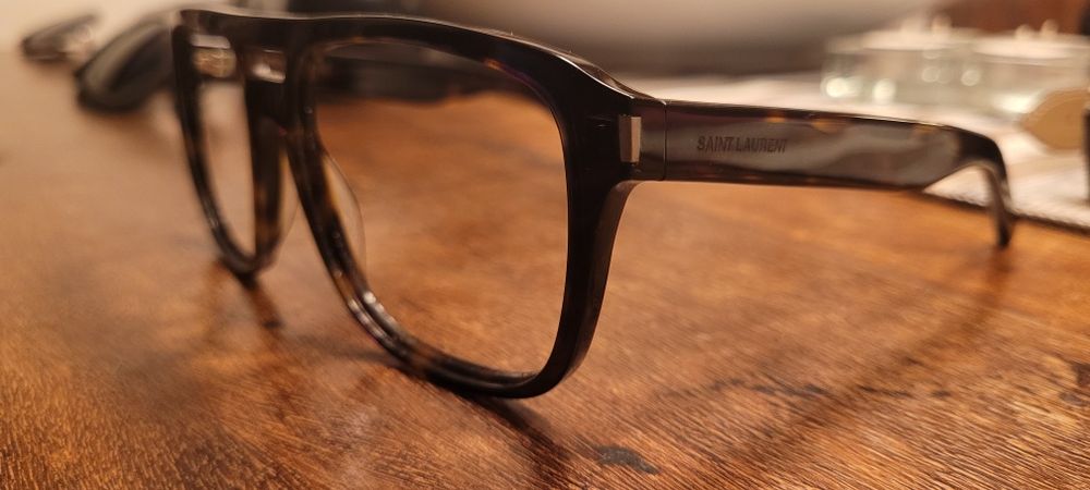 Óculos Saint Lourent