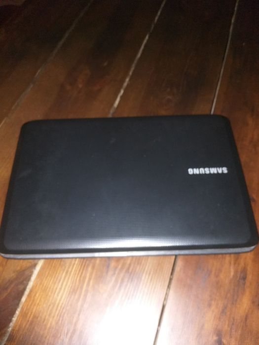Ноутбук Samsung R528