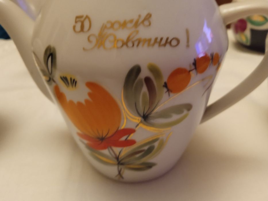 Чайник.Барановка.Полонное.сахарница и сливочник,фарфор тематический.СФ