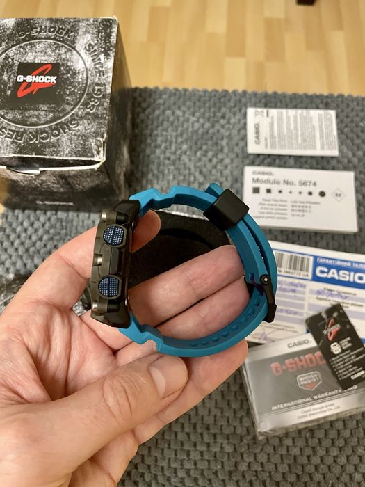 Годинник Casio G-Shock Ga-2200 в кольорі Brown/Blue/Black