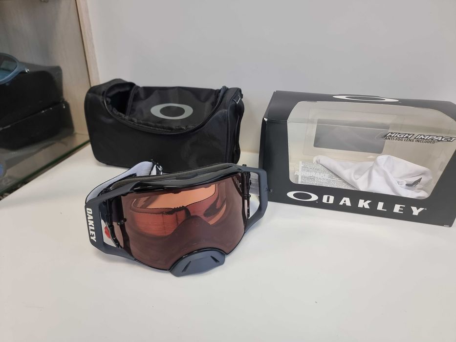 Маска окуляри для вело мото мотокросу Oakley Airbrake MX Різні