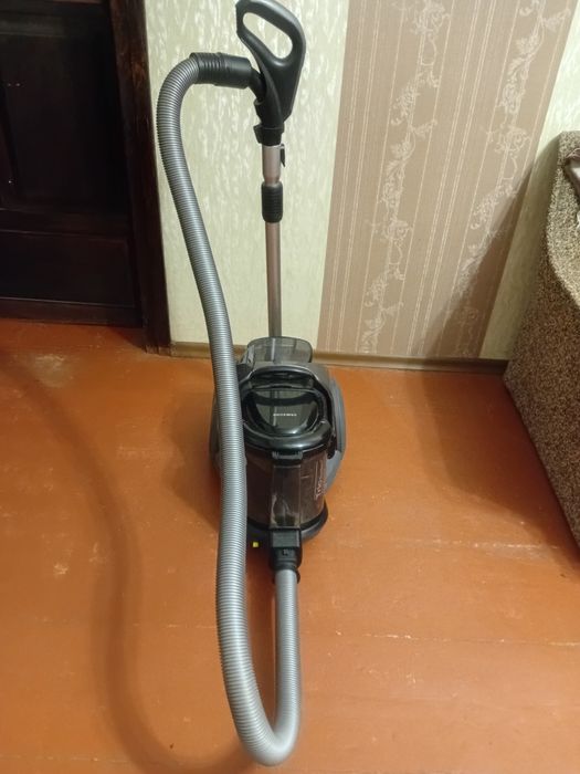 Пилосос Samsung.