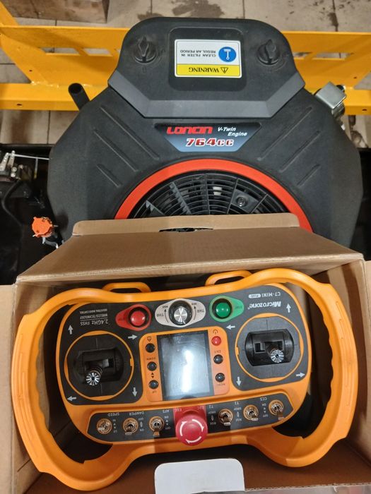 Kosiarka Zdalnie Sterowana Spalinowa Robot Koszący , Gwarancja ,Serwis