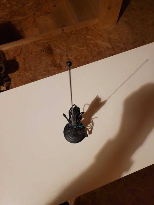 Router WiFi + modem USB + antena