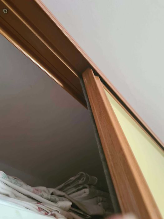 Naprawa szaf przesuwnych, otwieranych,  mebli kuchennych , mechanizmów łóżek, wersalek, naprawa prowadnic szuflad