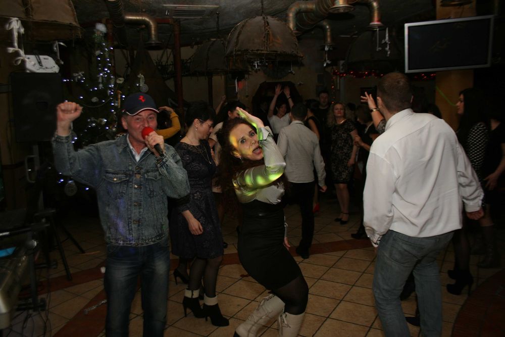 Ди -джей  DJ  на  юбилеи , свадьбы корпоративы .,тамада