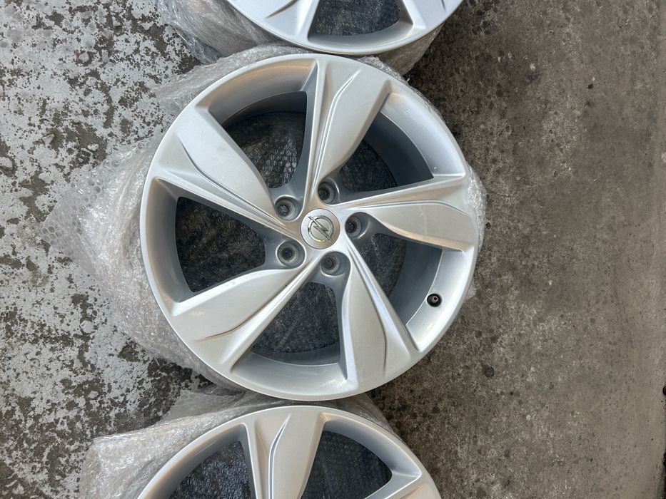 Диск на Opel insignia b 5x115r18