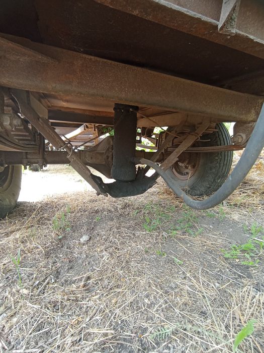 Одноосний причеп до трактора