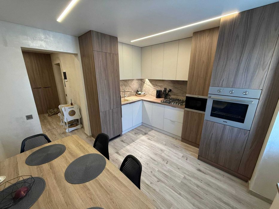 Однокімнатна з євроремонтом! Індив. Опалення! Тепла підлога