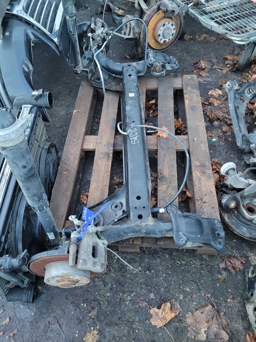 belka tył tylna do skody octavii III wersja kombi 2015 rok