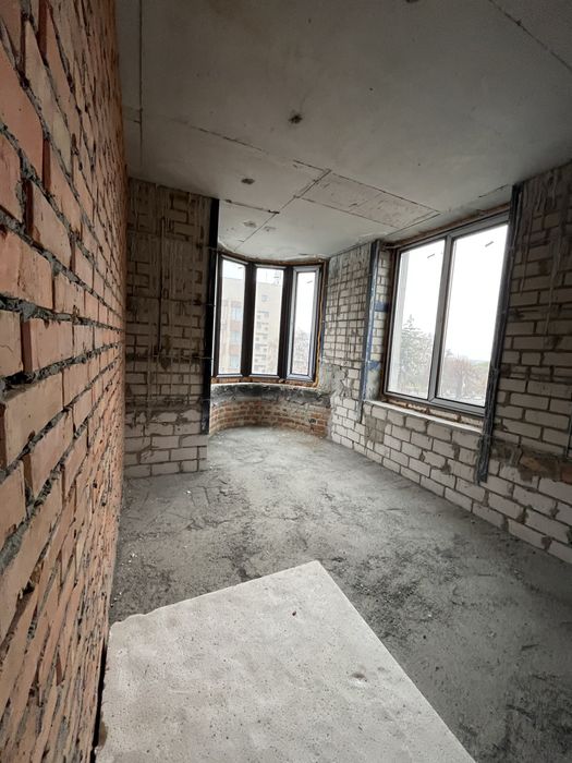 Центр! Квартира після будівел.,88 м, Дашкевича 3, на 3 поверсі.