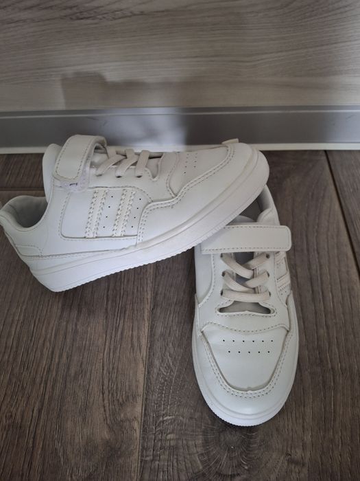 Кросівки дитячі, нові