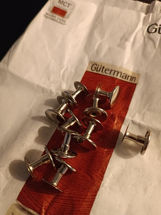 Rebites / Tachas - novos