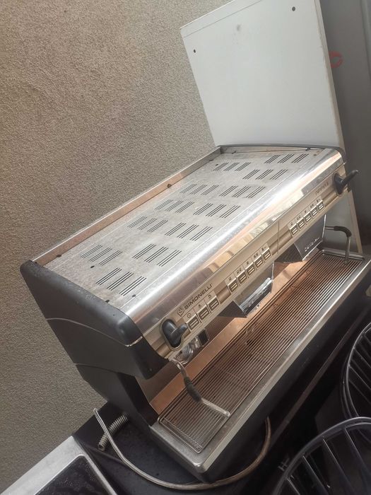 Profesjonalny ekspres do kawy Simonelli appia ll