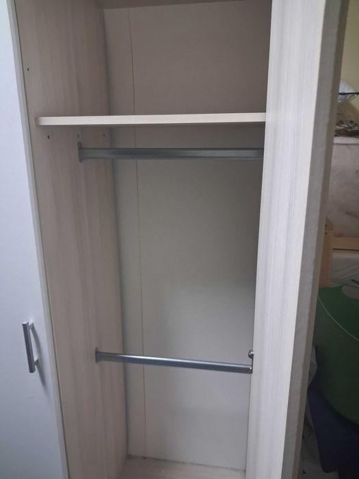 Vendo roupeiro de criança