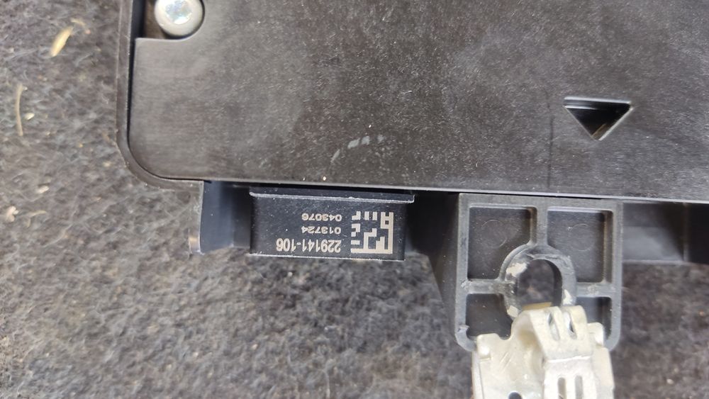 Sterownik moduł zdalnego odpalania keyless jeep Cherokee kl