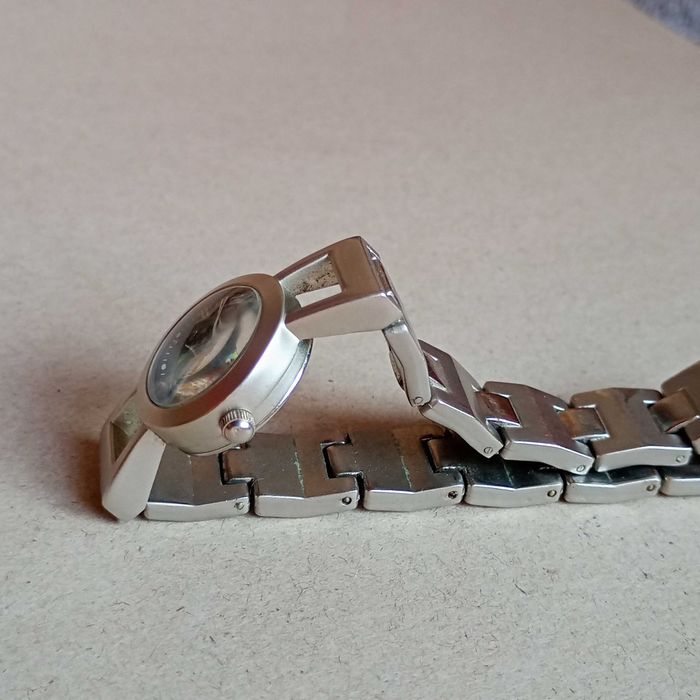 Zegarek kwarcowy z bransoletą GUCCI