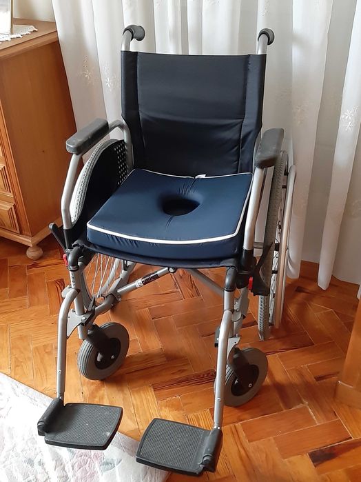 Cadeira de Rodas Orthos XXI nova