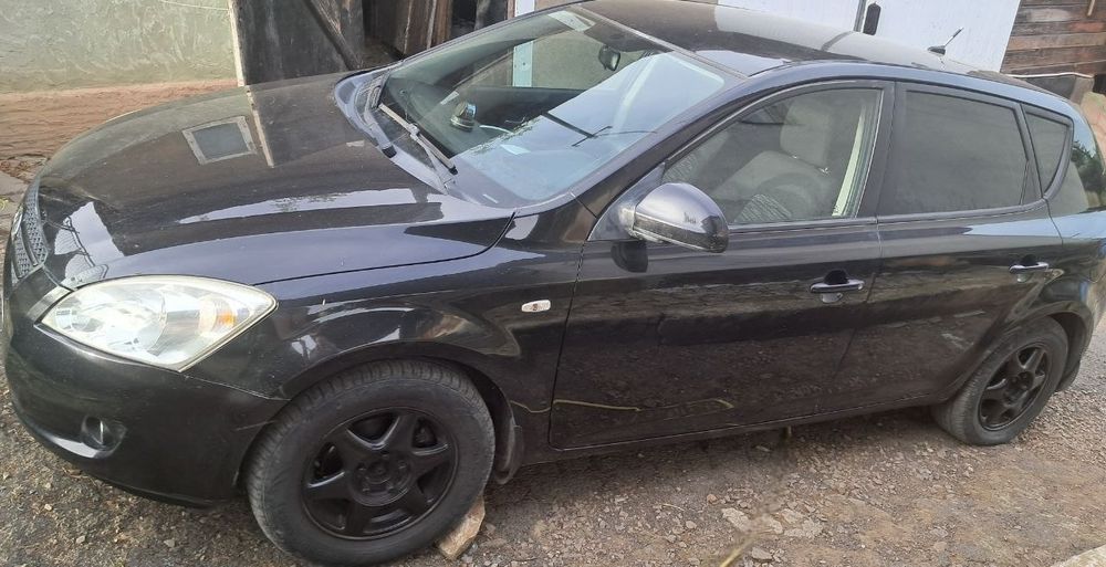 Продам Kia  Ceed 2008року,мотор 1.6.