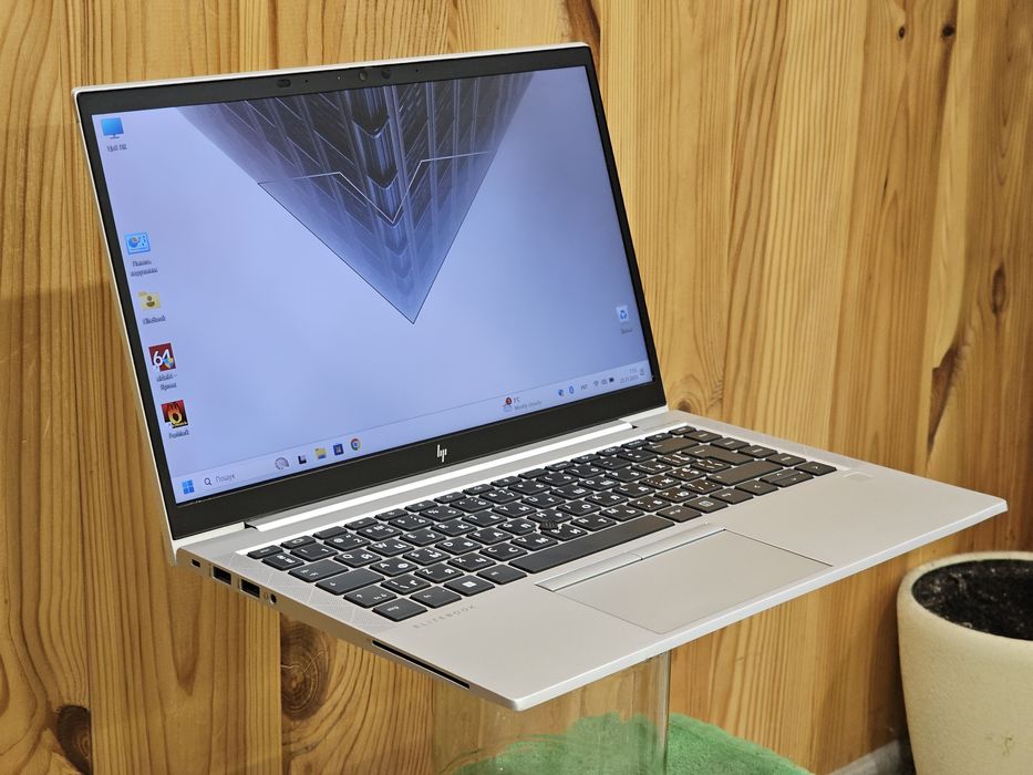 HP EliteBook 14" /Ryzen 3 Pro 4450U/RAM 16GB/SSD 256GB