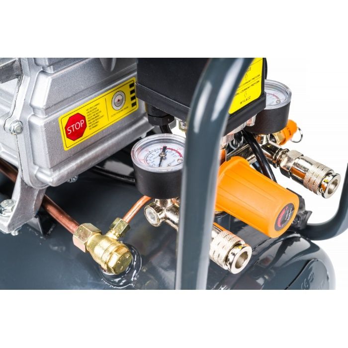 Kompresor olejowy Powermat PM-KO-24T firma Powermat