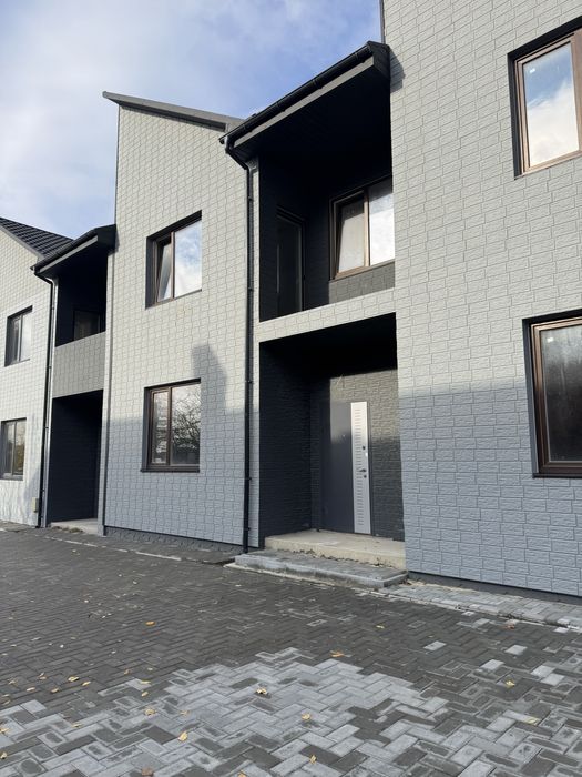 Продаж сучасного Таунхаусу с. Липини, Луцький р-н