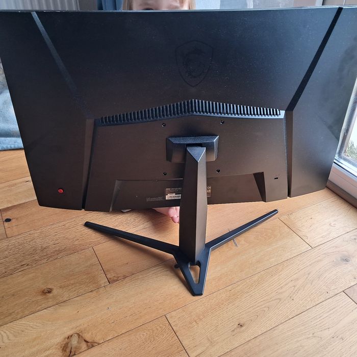 Monitor MSI G27C4