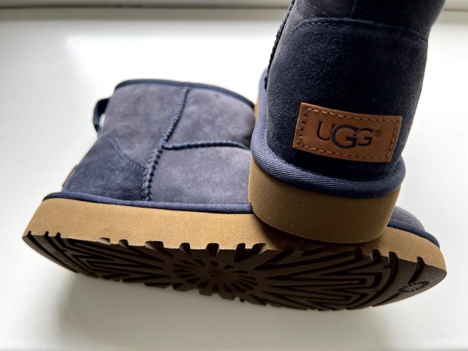 UGG ‼️W Classic Mini II  W/NAVY  Tanio‼️Granatowe Nowe  Bestseller !!!