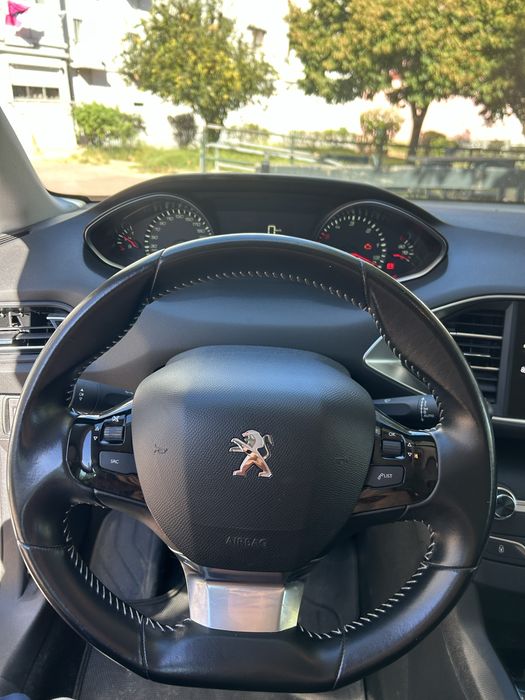 Vende-se Peugeot 308