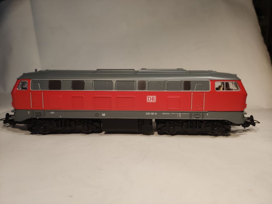 Lokomotywa Piko BR 118- kolejka skala H0