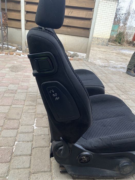 Продам сидения С4