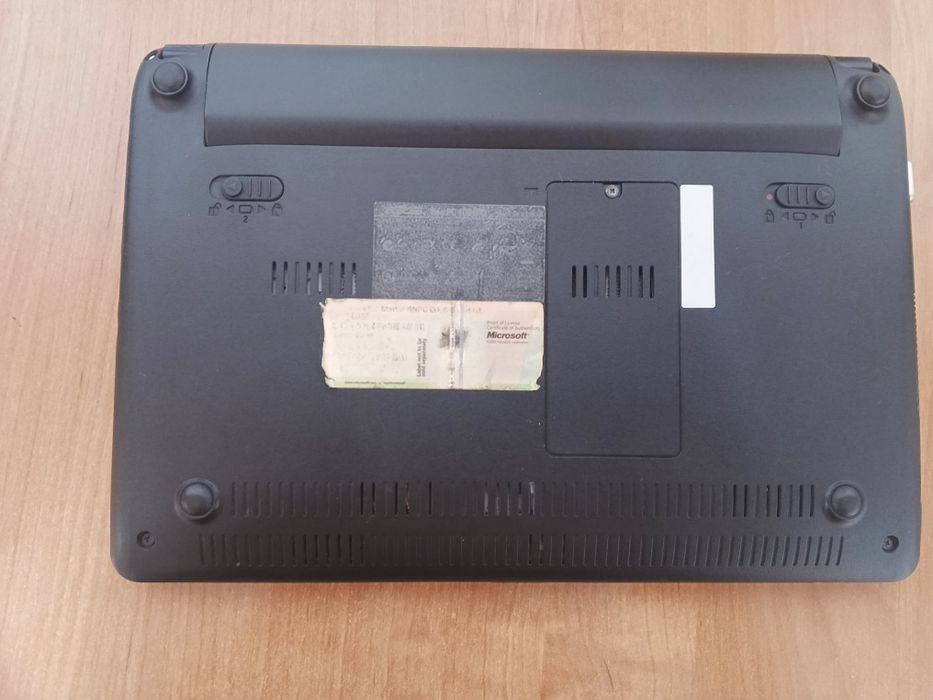 Нетбук ASUS Eee PC 1001PQ Yellow