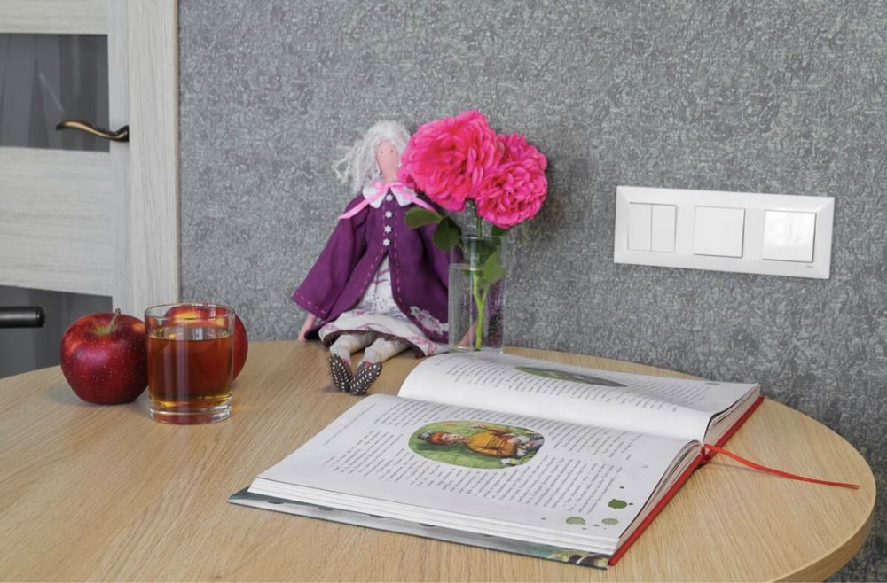 Світла, простора квартира з панорамним видом. Кульженків, 37