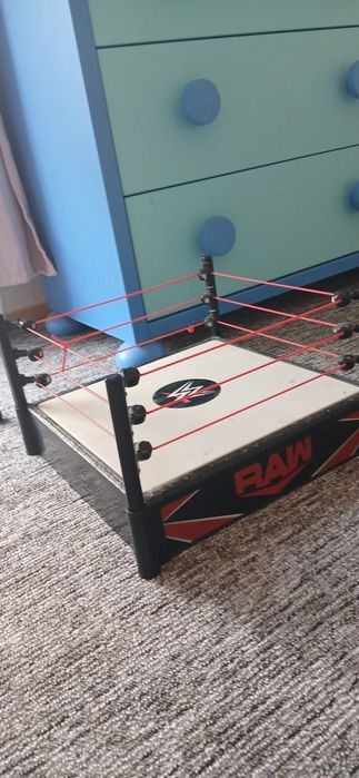 Figurki wwe plus ring