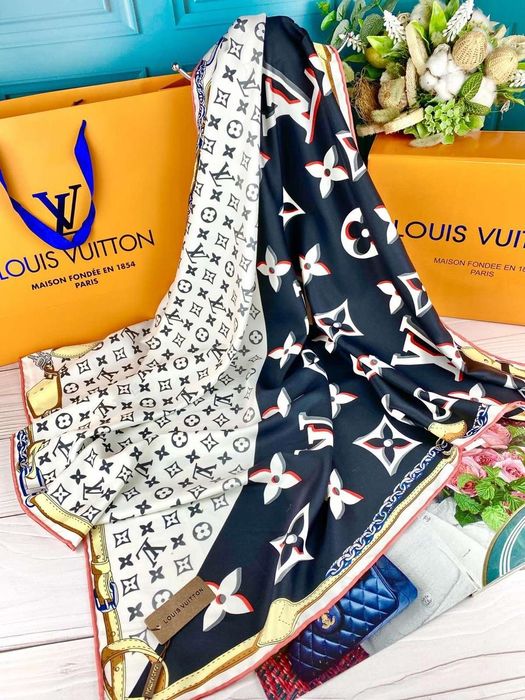 Шелковый платок Louis Vuitton Луи Витон шовкова хустка