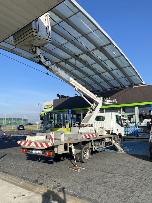 Podnośnik koszowy na busie zwyżka wynajem