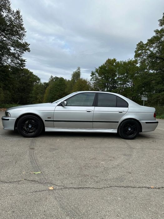 BMW Seria 5 BMW E39 540I - M62B44TU + LPG