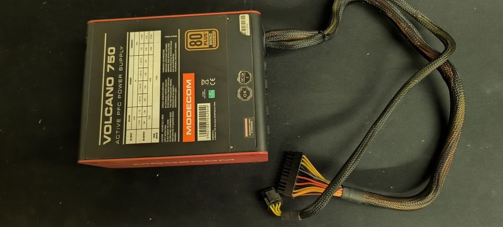 Zasilacz Modecom Volcano 750W sprawny 100%