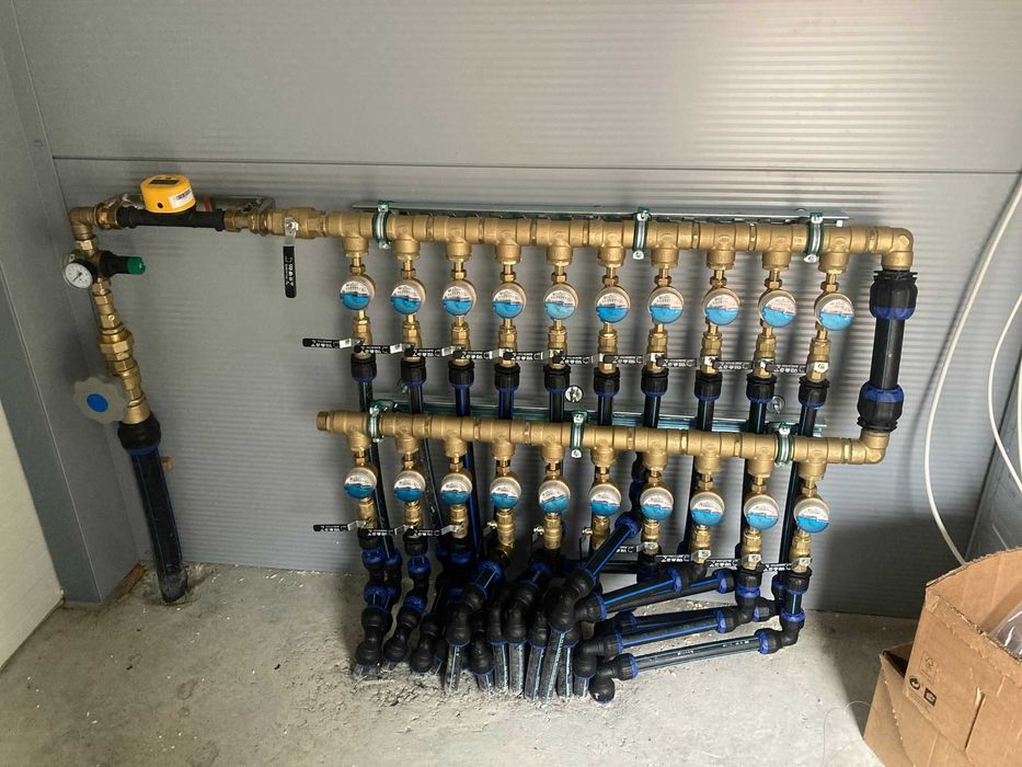 Pomoc Hydraulik awarie woda gaz pompy ciepla pellet