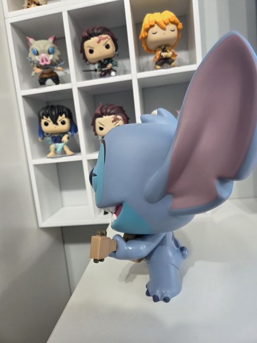Figurka jumbo funko pop Stitch with ukulele 1419