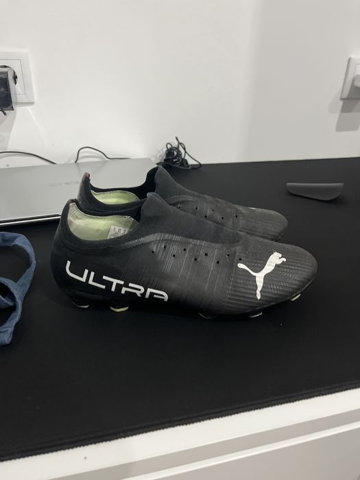 Chuteiras puma ultra pretas