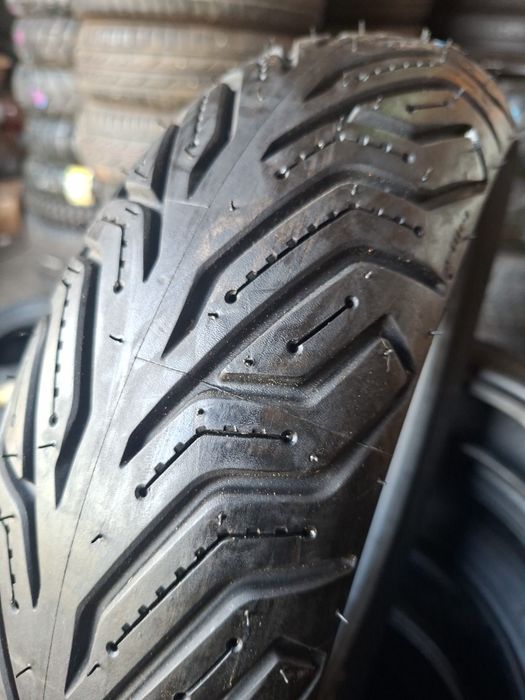 Мотошини 130 60 13 Michelin city grip 2, нова