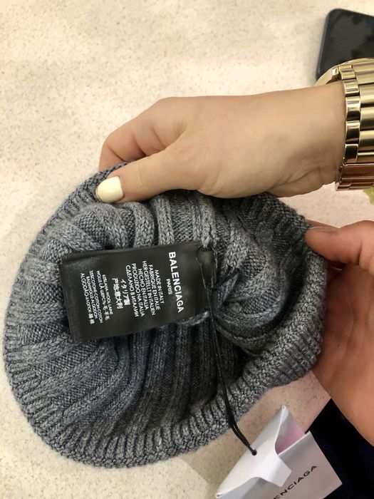 Шапка Balenciaga. Новая!