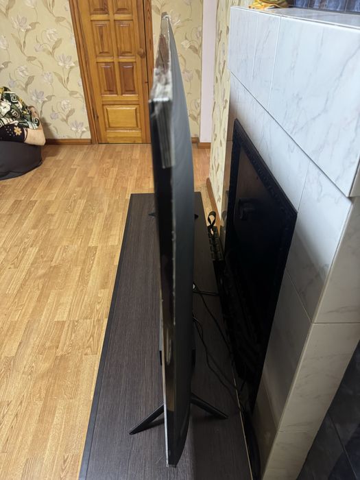 Продам Samsung UE55CU7100UXUA