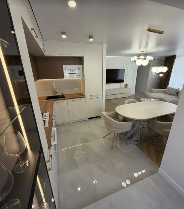 Продаж 3к квартири 87 кв. м на пров. Галицький