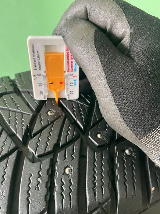 Продам резину Goodyear 205/60/16 в ідеальному стані